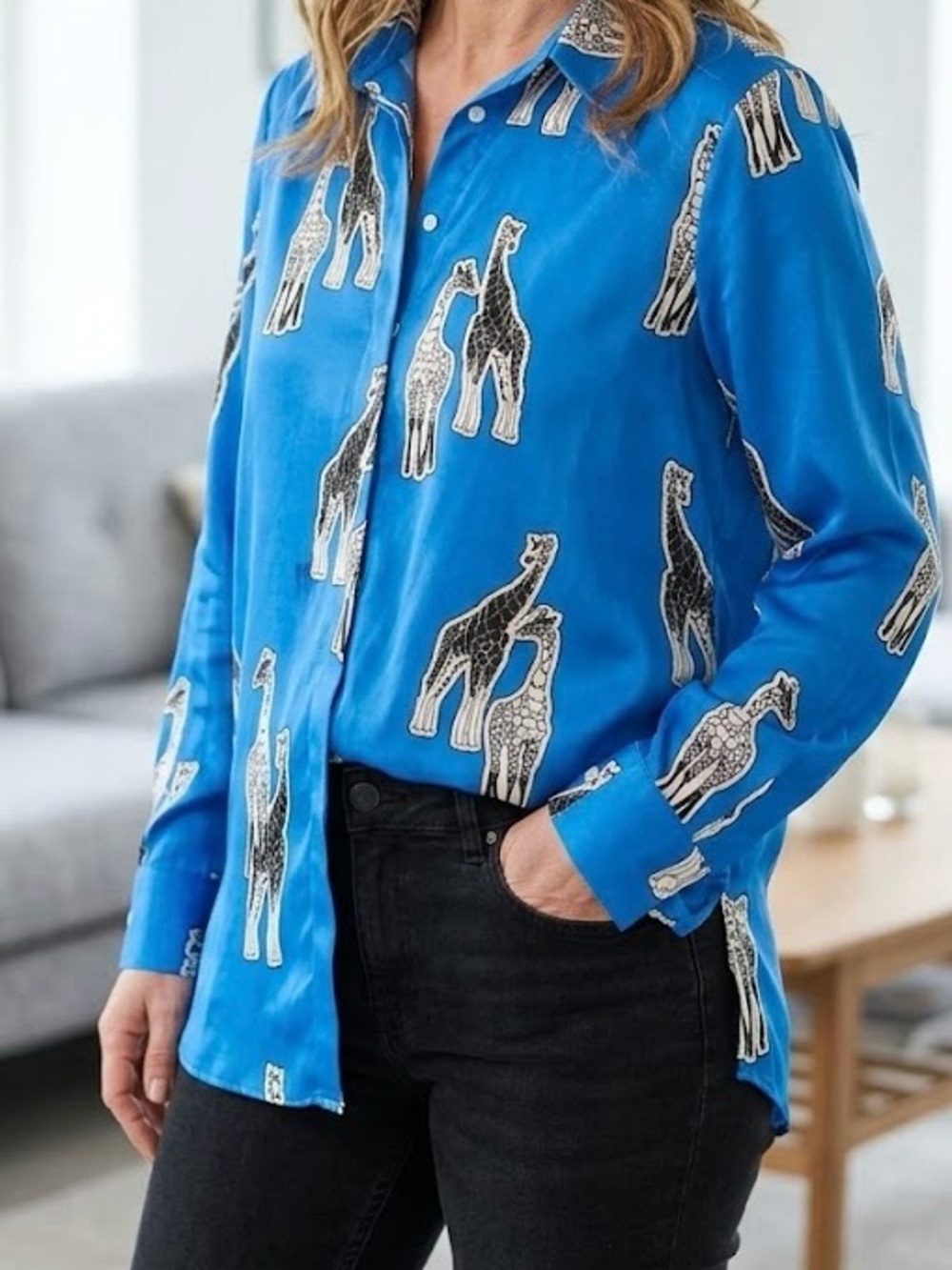 Tristan Blue Giraffe Print Button-Down Blouse Long Sleeve Statement Top Luxury
